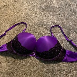 Victoria Secret miraculous plunge violet with sequins and black lace